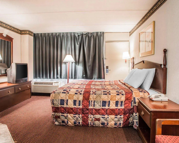 Red Roof Inn Reading
