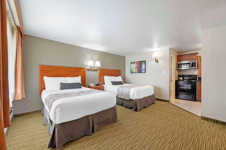 Suite with balcony