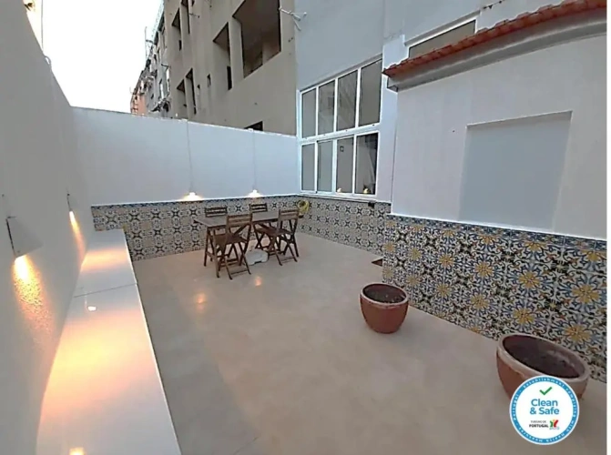 2 Bedrooms Double Apartment