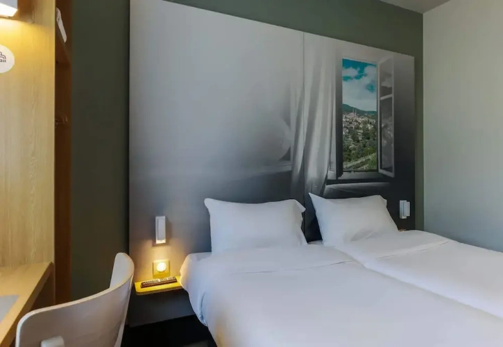 Twin room