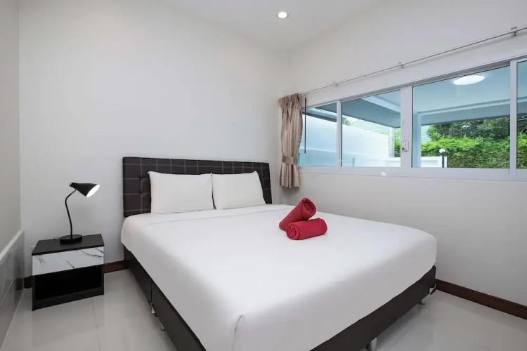 Holiday 2BR Jacuzzi Pool Villa Lancelot3