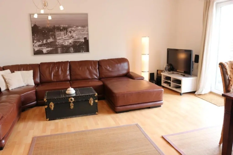 3 Bedrooms Cottage