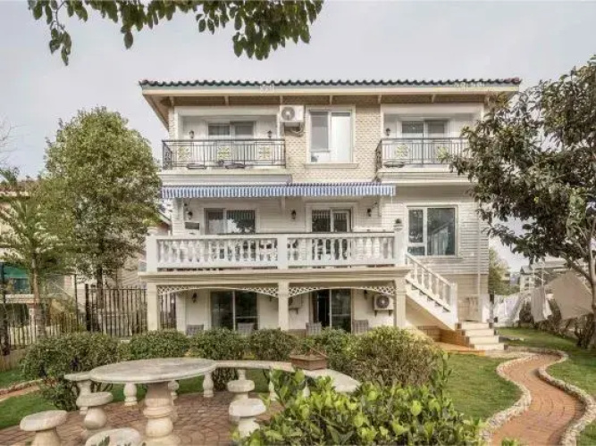 33HOUSE