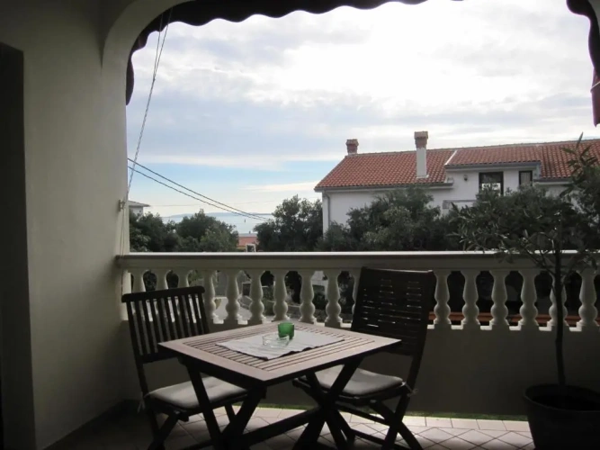 Studio with balcony and with sea view