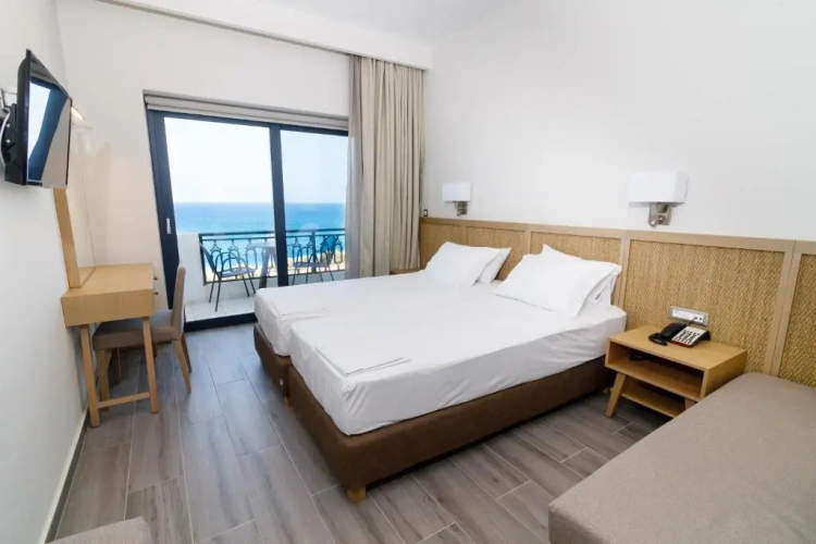 Standard Double room with sea view