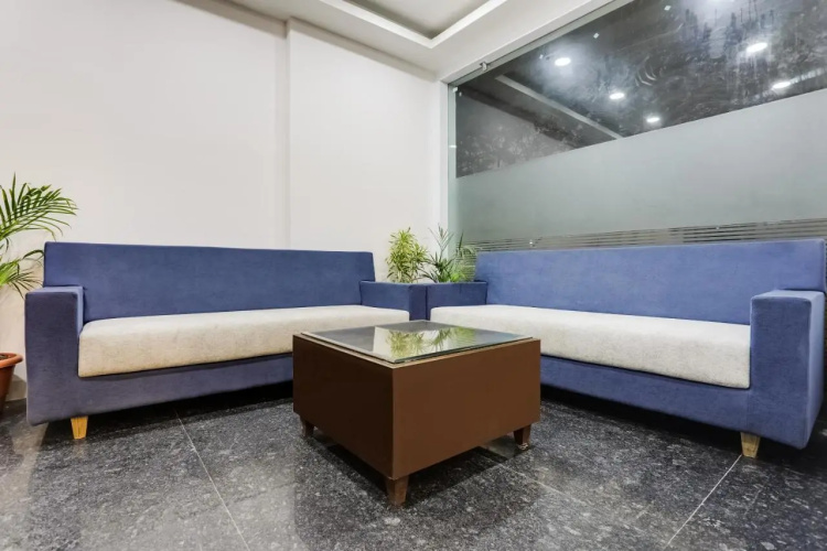 FabHotel Pishori Inn