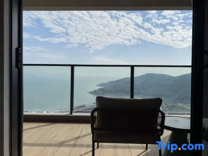 Double Suite with balcony and with sea view