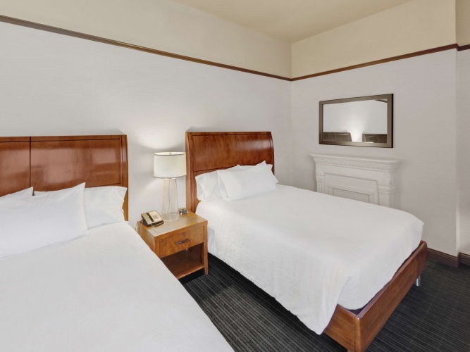 Hilton Garden Inn Milwaukee Downtown photo 8
