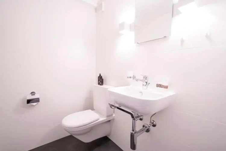 2 Bedrooms Apartment