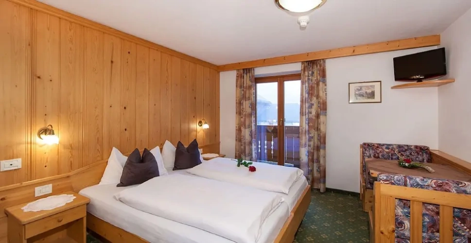 Classic Double room with balcony