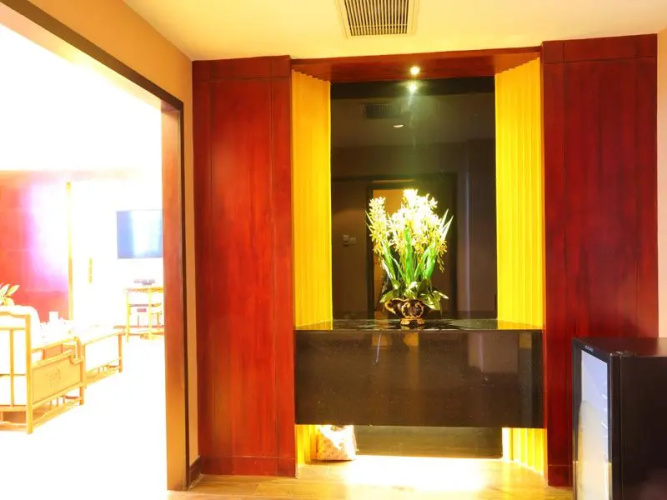 Yangzhou Chenmao Jingjiang Hotel