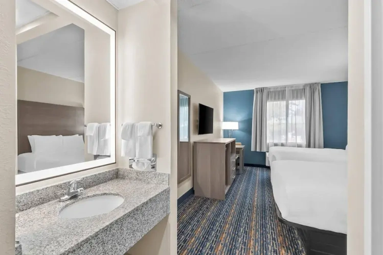 Standard Quadruple room