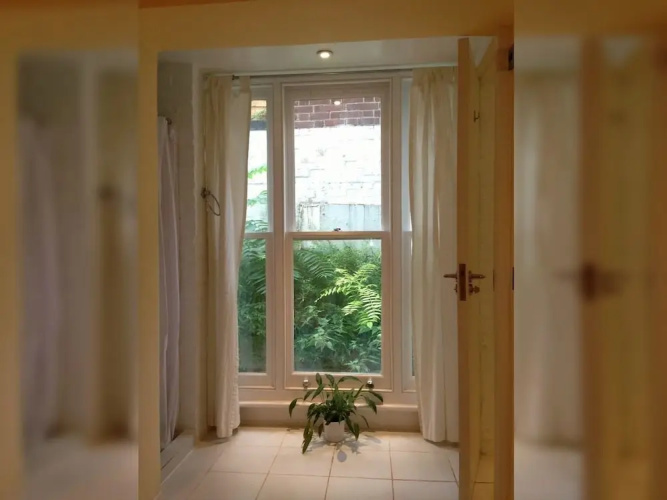 Collingham Place Apartment