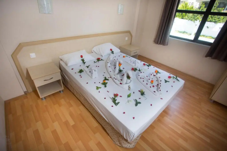 Tuntas Apartments