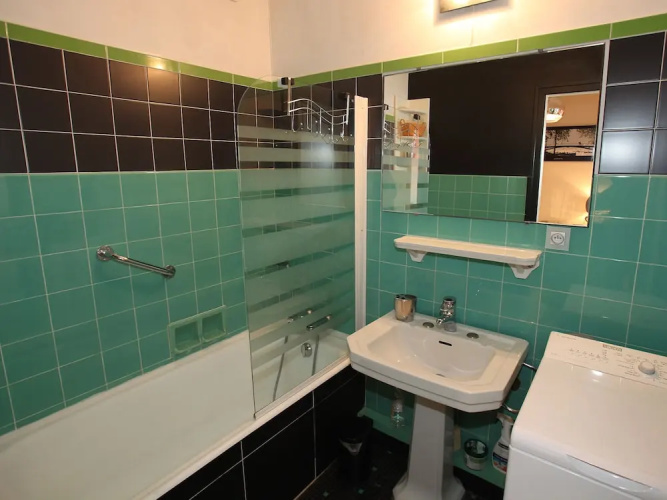 1 bedroom with elevator in downtown Annecy