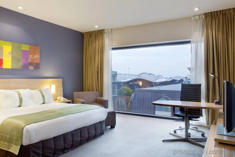 Hotel Indigo Melbourne on Flinders by IHG