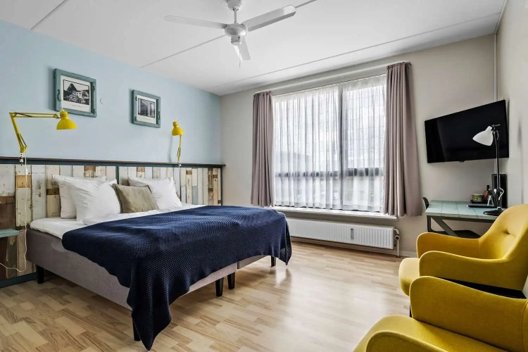 Business Double room with river view