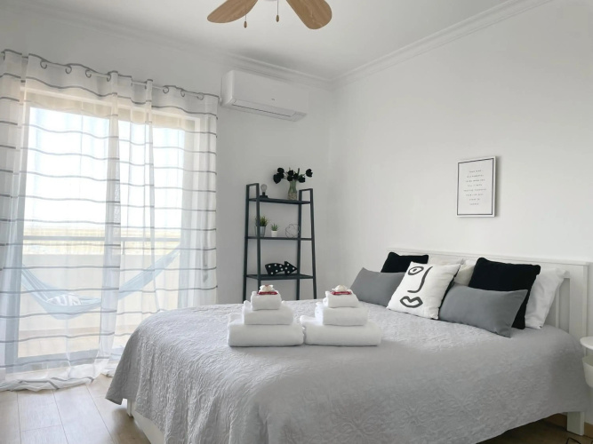 OmniaX Apartment