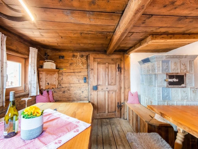 6 Bedrooms Comfort Cottage