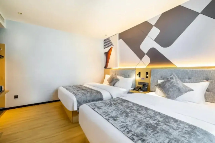 Chonpines Hotel (Beijing Tongzhou Orchard Universal Resort)