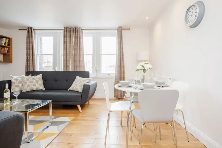 Great Mayfair Apartment - Sleeps 6