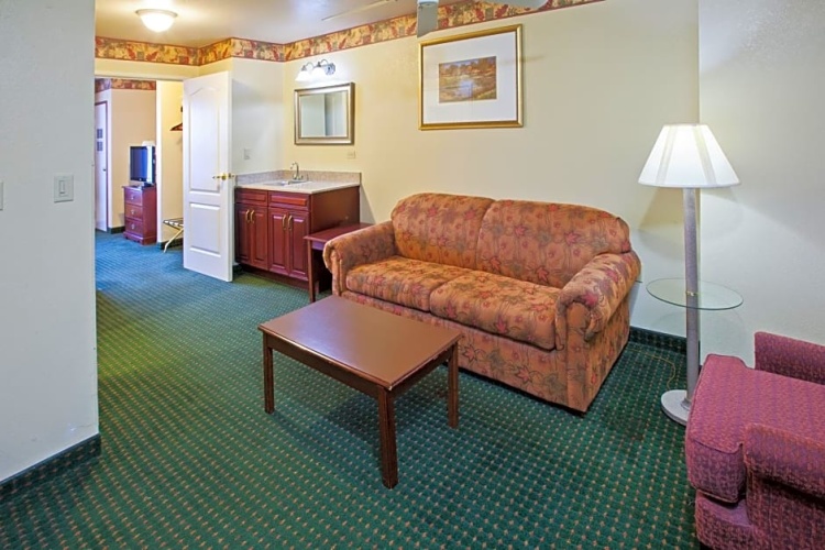 1 Bedroom Double Suite