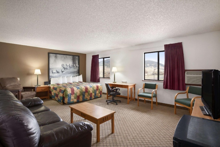 Double Suite