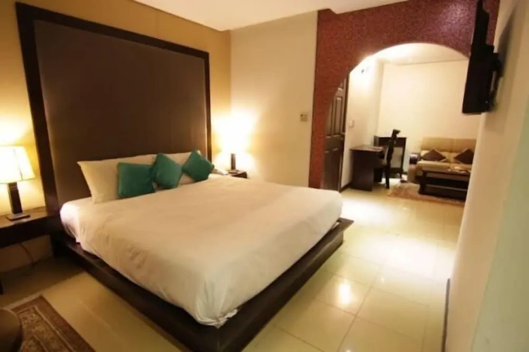 Quadruple Junior Suite