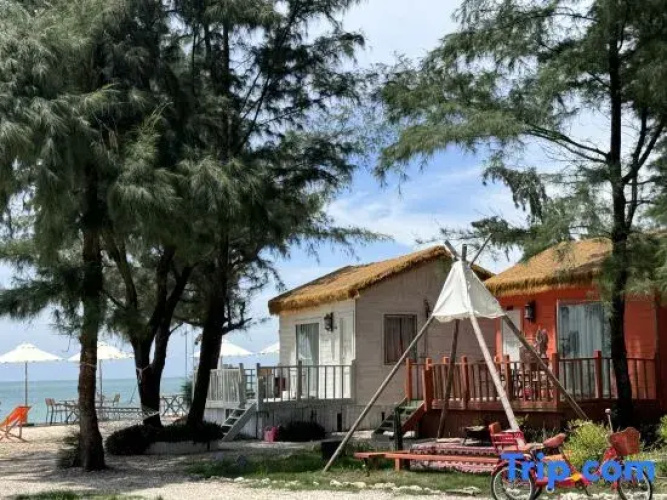 Weizhou Island beach house