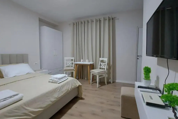COZY Couple Bedroom