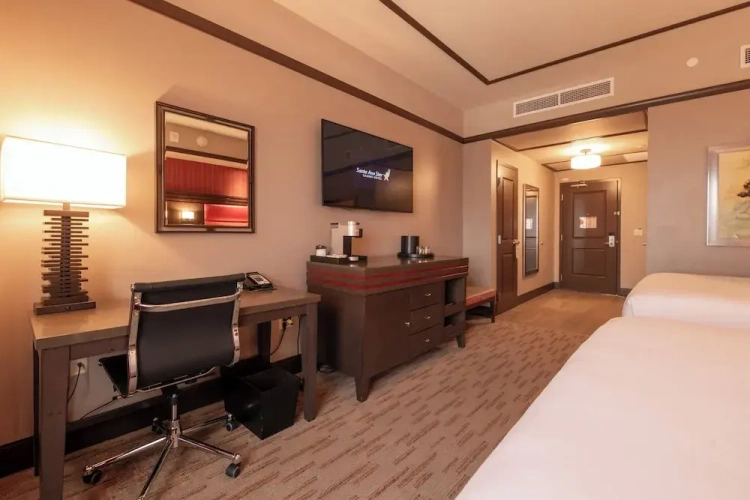 Deluxe Quadruple room