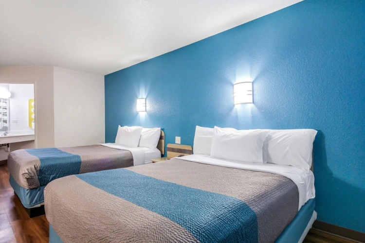 Deluxe Quadruple Suite