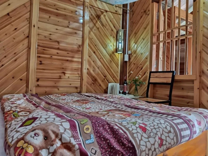 Lenh Family House