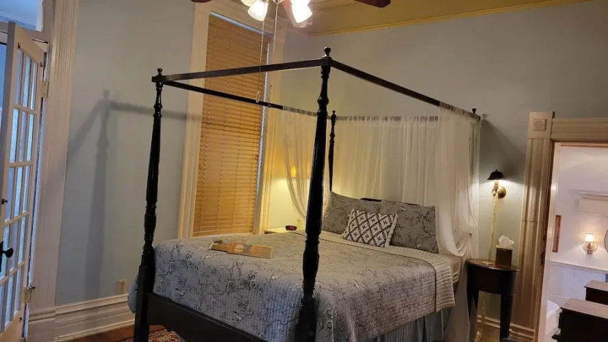 2 Bedrooms Deluxe Double Suite