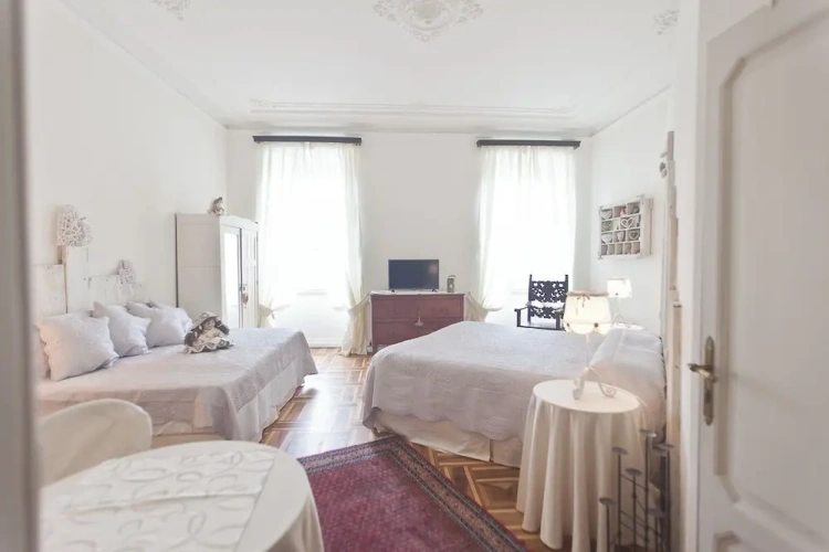 Deluxe Quadruple room
