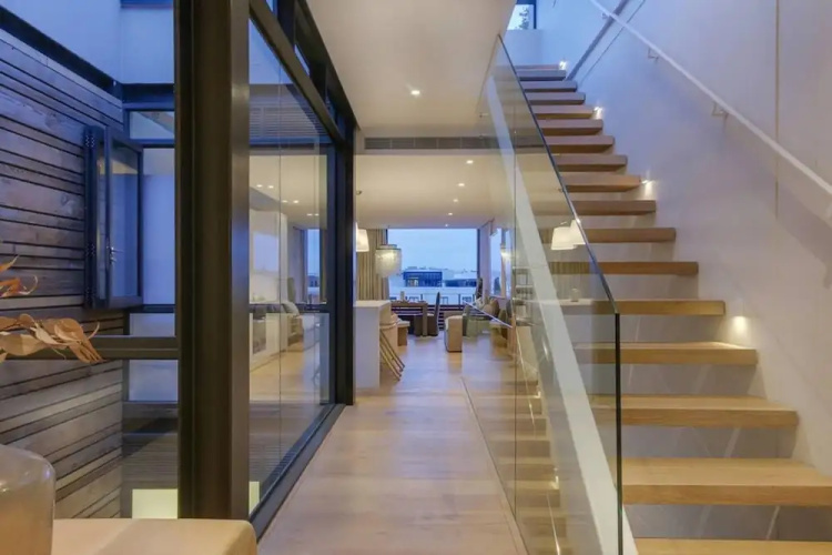 Modern Apartment in the De Waterkant w Rooftop Pool Loader B