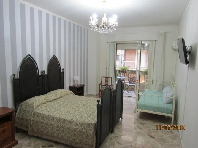 Triple room with balcony