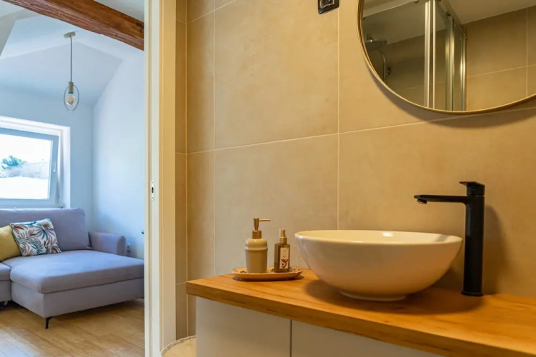 Cool Attic apt w Gallery, in the Heart of Split