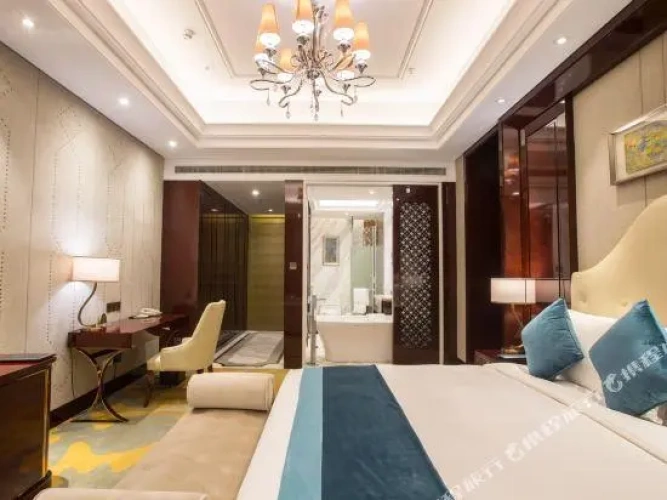 1 Bedroom Deluxe Double Family Suite