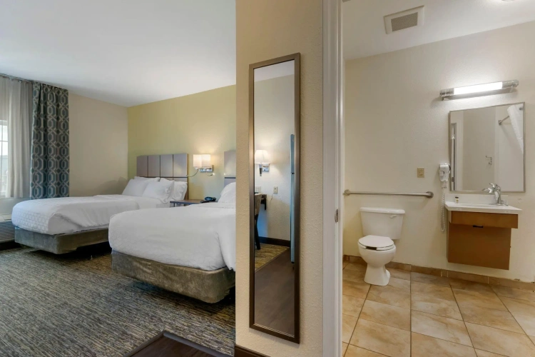 Quadruple Suite