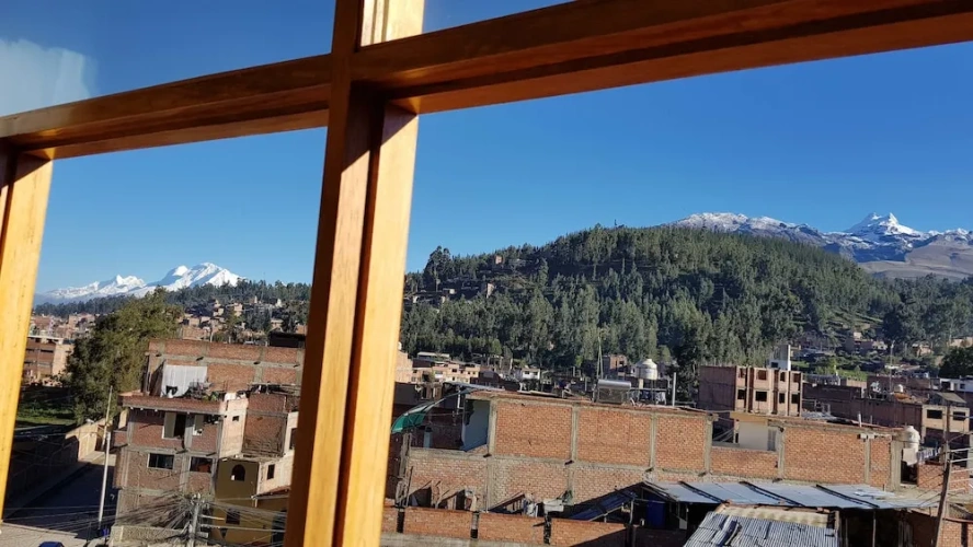 Standard Twin room with mountain view