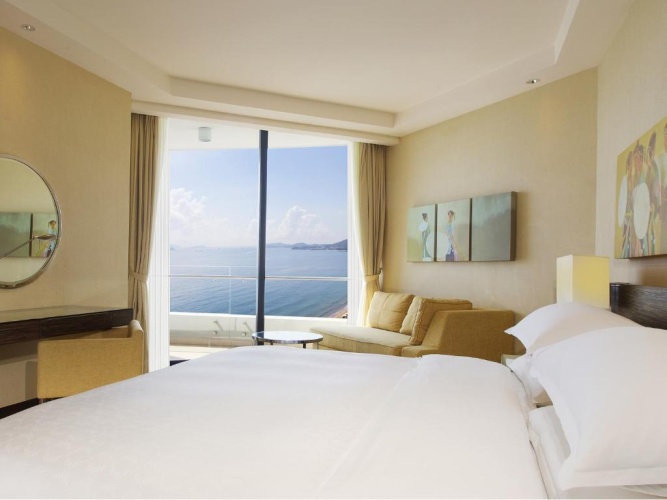Large Double room with ocean view
