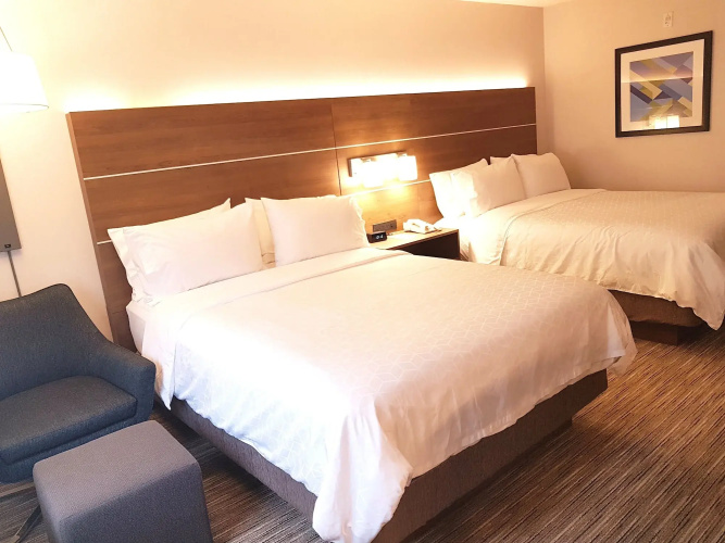 Holiday Inn Express & Suites Surrey by IHG