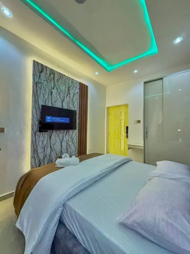 1 Bedroom Ensuite in a Shared House