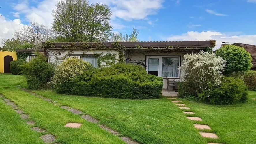 2 Bedrooms Cottage