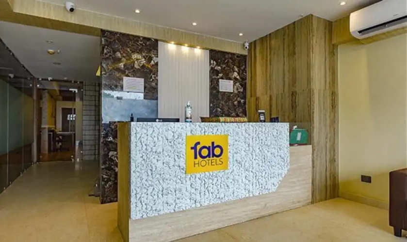 FabHotel Seventy Seven
