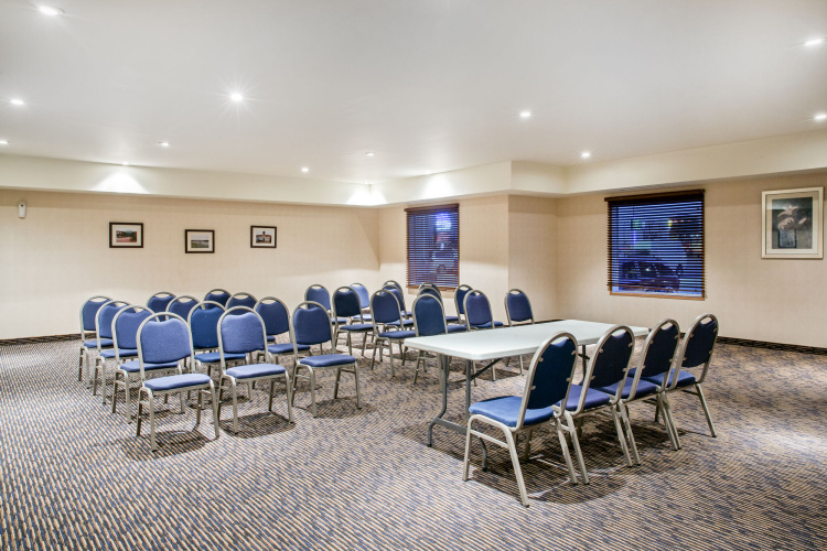 Ramada By Wyndham Prince Albert photo 18