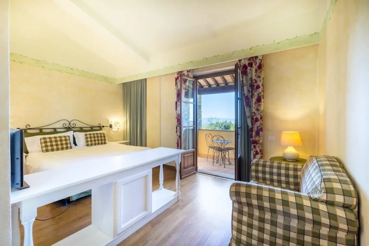 Superior Double room with view
