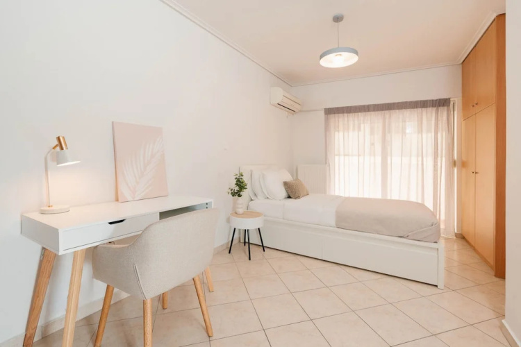 Phaedrus Living Cozy Flat Koukaki