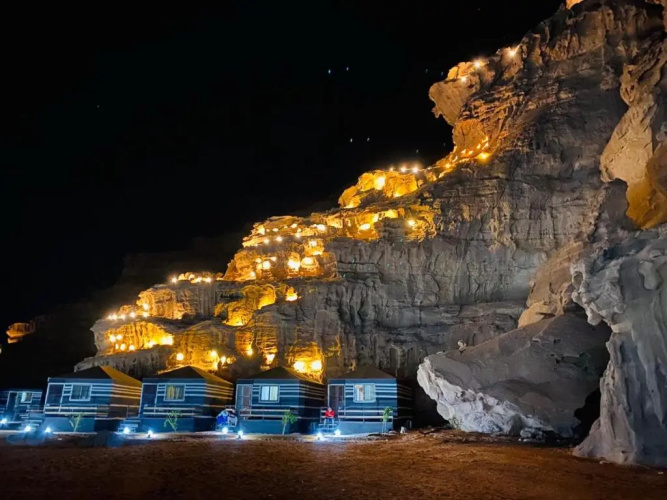 Sharah Luxury Camp